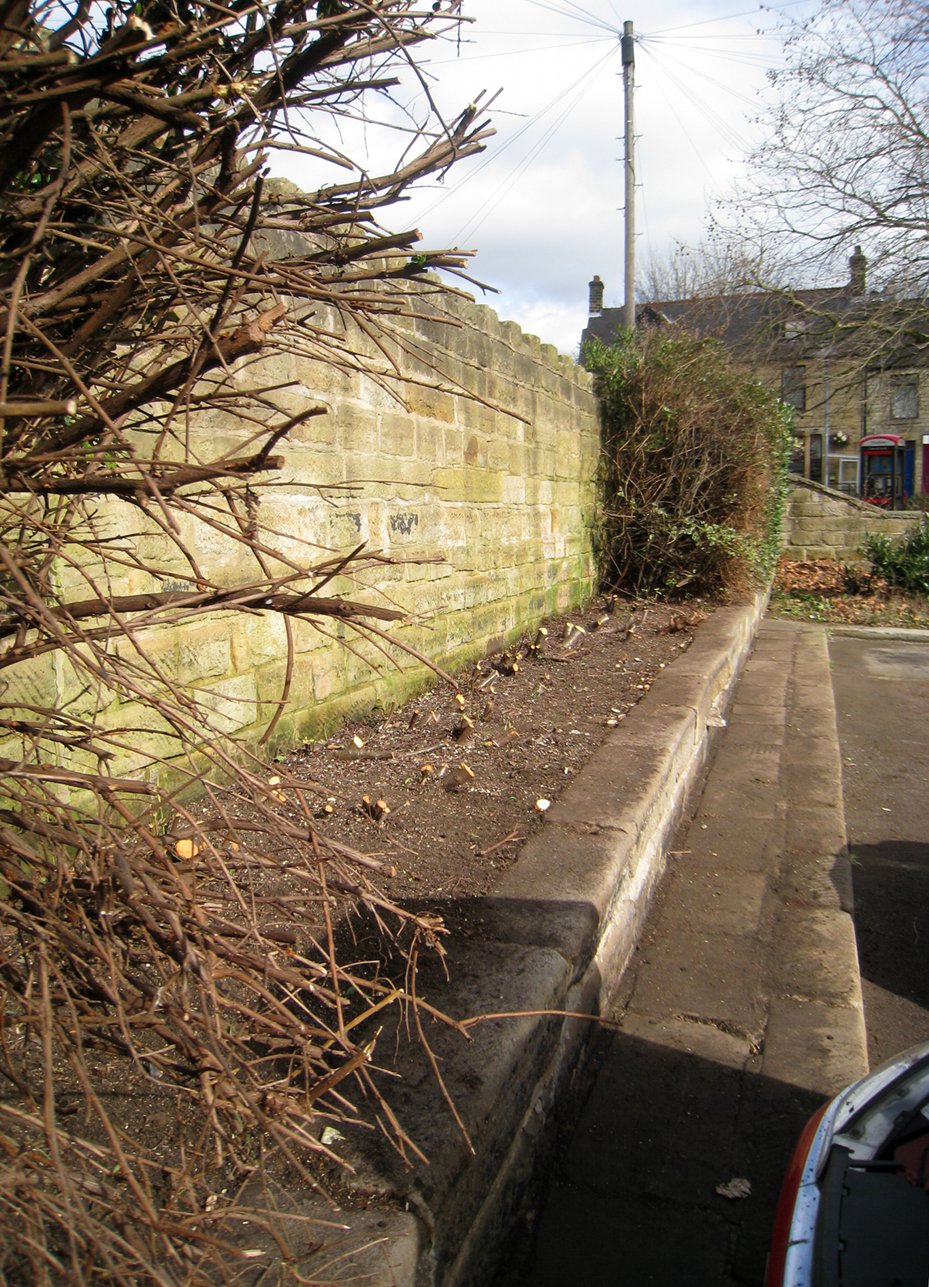 Border facing the Ecclesfield Business Centre
